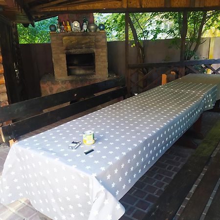 Куренiвський Двiр 基輔 外观 照片