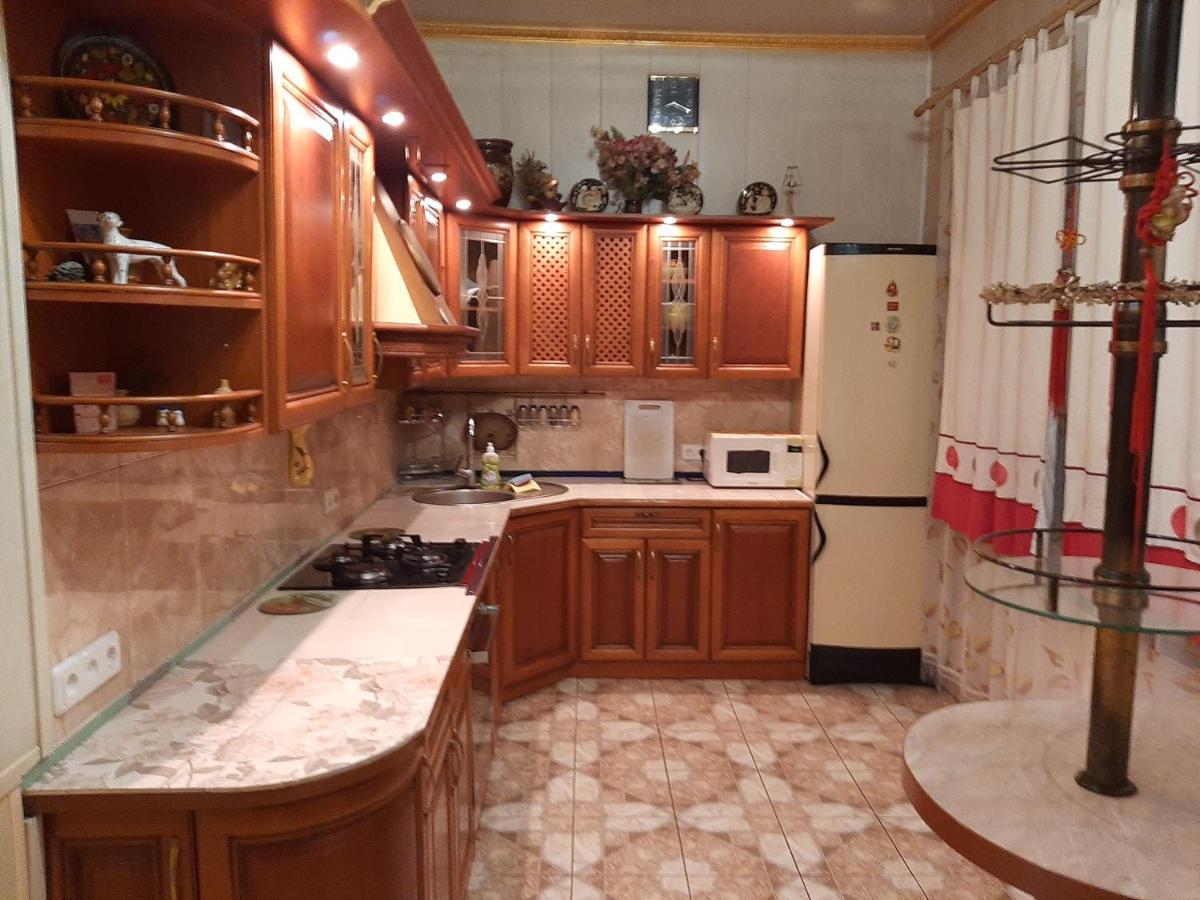 Куренiвський Двiр 基輔 外观 照片