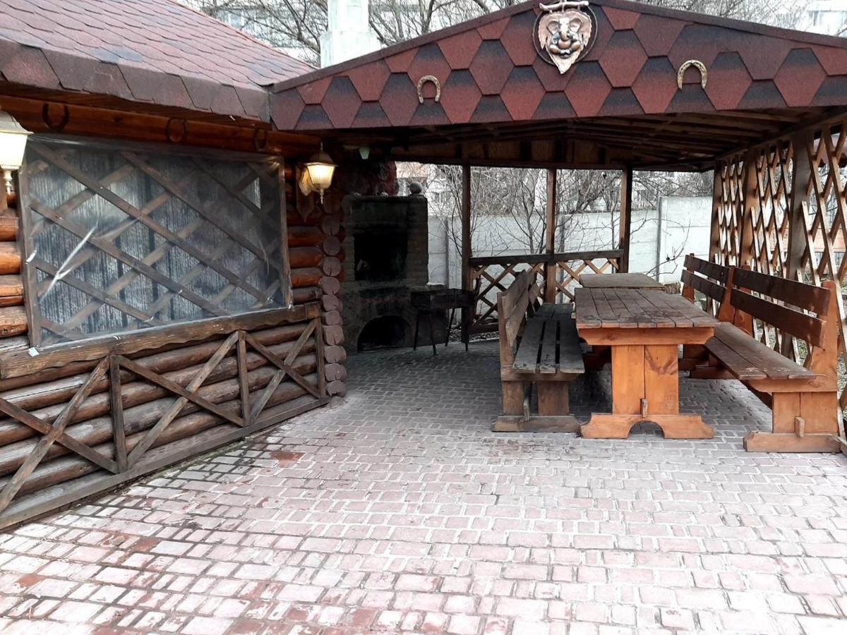 Куренiвський Двiр 基輔 外观 照片